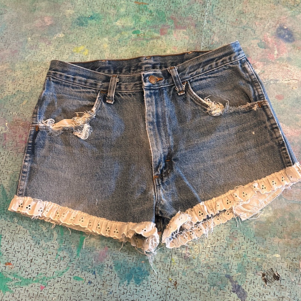 Vintage Eyelet Rustlers
